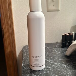NWT Aluram dry texture
